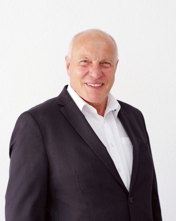 Portrait von Versicherungsfachmann Rolf Haberstroh
