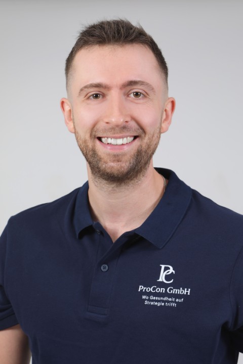 Portrait von Vincent Fesel; Hauptagent bei der uniVersa Generalagentur Lohfelden