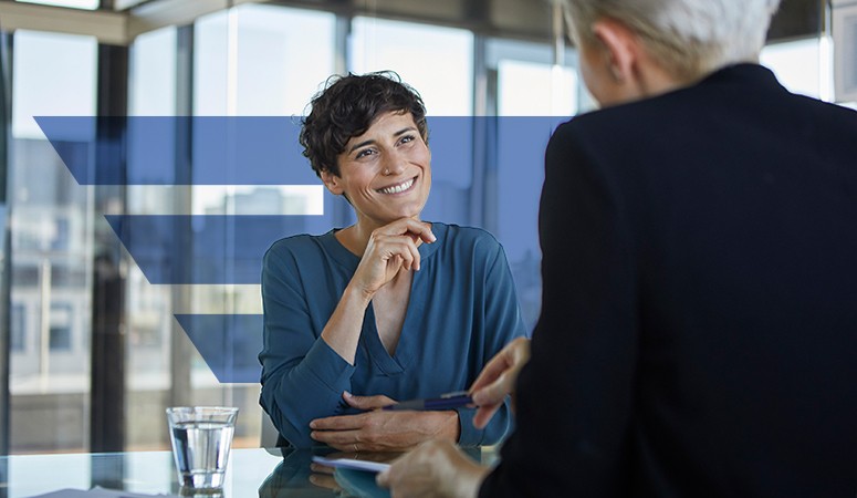 Beispielhafte Beratungssituation. Symbol für die Beratung bei der uniVersa Musteragentur Nürnberg