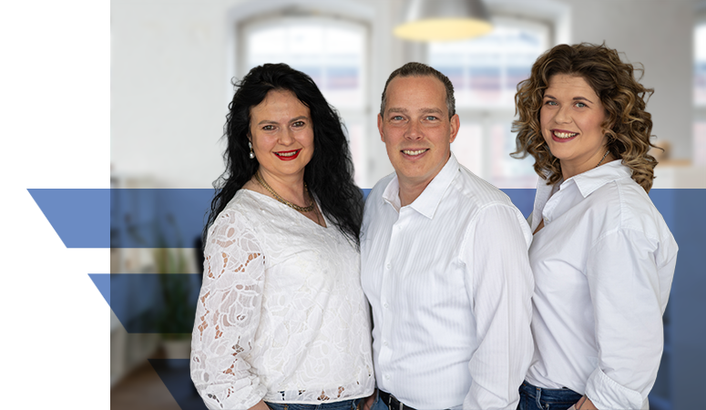 Beispielhafte Beratungssituation. Symbol für die Beratung bei der uniVersa Generalagentur Schmallenberg